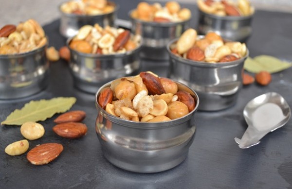 Chatpatta Warm Nut Mix