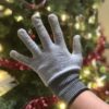 Mesh glove for safe cutting