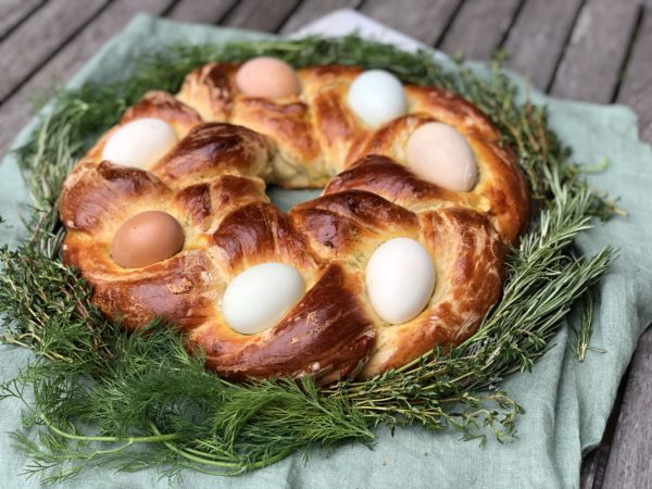 Herbed Easter Egg Bread