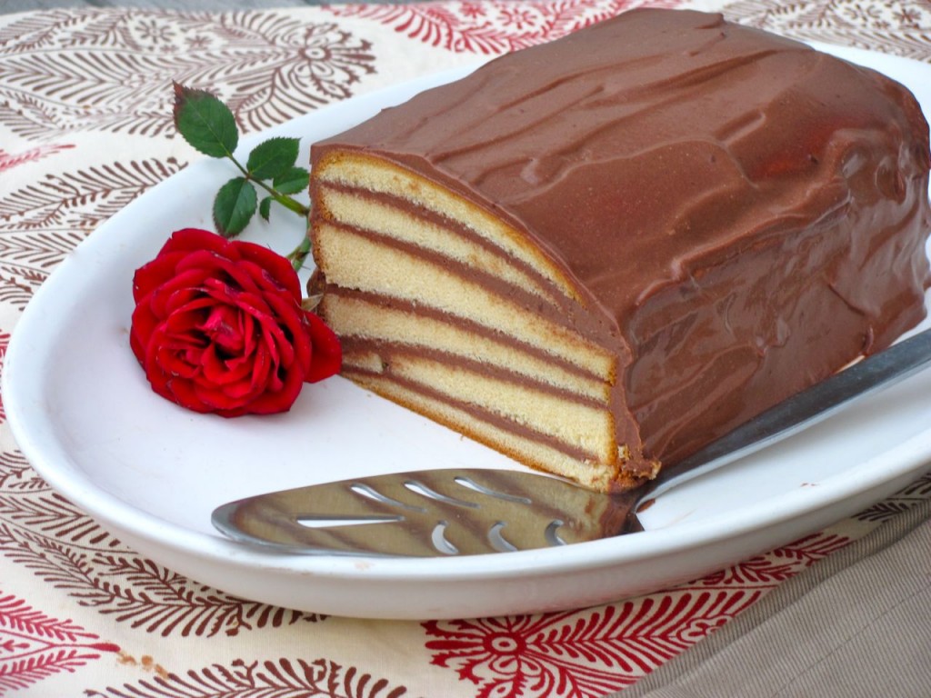 Amazon.com: Seven Layer Cake | Mother's Day Food Gifts | Petit Four Cakes |  Dobosh Torte | Scrumptious 7 Layer Cakes | Kosher, Dairy & Nut Free | 16 oz  Per Cake-