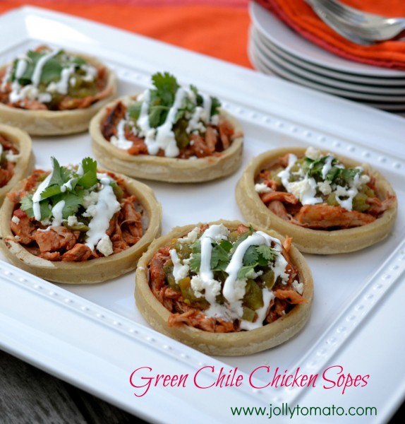 chile chicken sopes