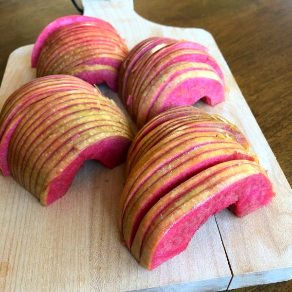 All Pretty Pink Apples Things - Waves in the Kitchen