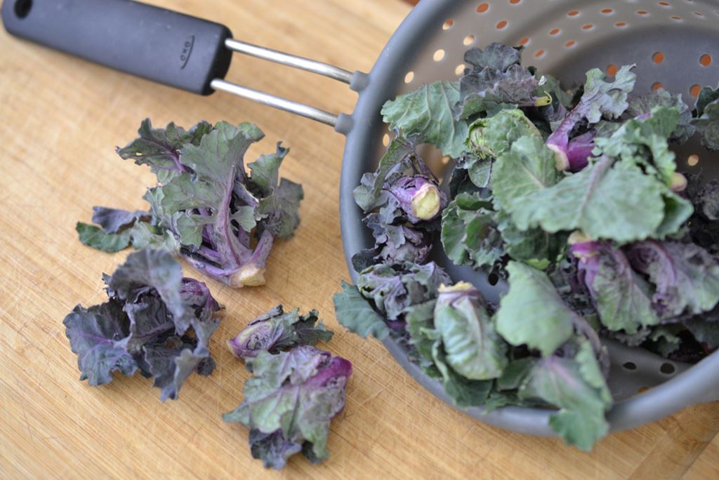 Kale Sprouts with Pistachios Jolly Tomato